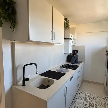 La Cachette Du Sud Проживание в семье Валлорис